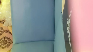 色老外看上双马尾美乳姑娘带她上摩铁无套狂操内射