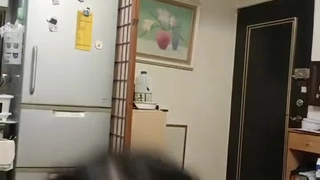 颜值还不错肤色很漂亮的美女主播来月经还和狼友神交舔鸡巴