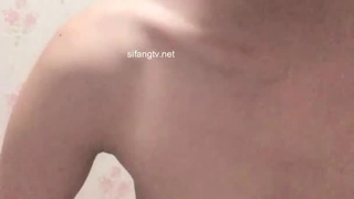 泡良达人 漂亮小姐姐，新人，身材极品，粉嘟嘟，沙发上抠逼爆操，精彩